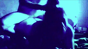 Escuchen a esta madura milf riding como puta sin tabues en amateur session