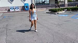 yo, trikepatrol pinay elle voneva rides big cock hard