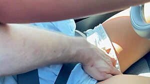 yo, trikepatrol pinay elle voneva rides big cock hard