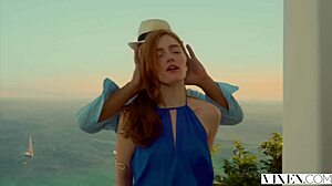 Beautiful redhead Vixen gets licked and sucked 😘