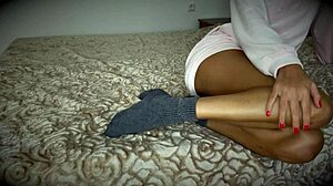 Showing My Holes And Fucking Myself With Dildo