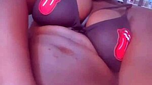 mature ebony babe masturbates in sexy lingerie