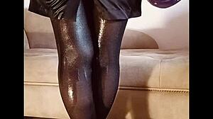 Amateur Pees in Shiny Pantyhose on Toilet in Heels