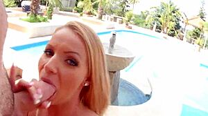 i love outdoor sucking and fucking leading to creampie