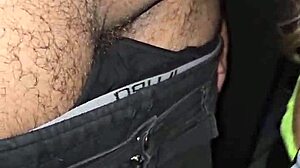 putas casadas enjoy a hung guy at the glory hole party