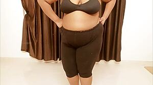 Hyderabad pakistani cleaning lady with big boobs and tits