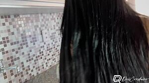 Empregada safada rides her patr�o hard in the kitchen sink 😈