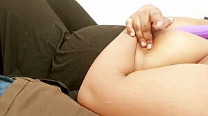 Sexy Asian Indian Aunty With Big Tits Flaunts Boobs