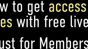 Maxine X Boldly Pleases Her Clit