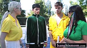 Tennis game with MILFs turns into a hot foursome.