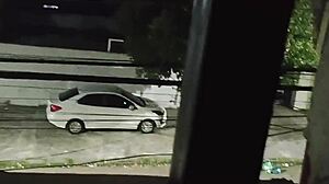 fode com amante no carro na frente de casa e volta cheia de porra sorridente