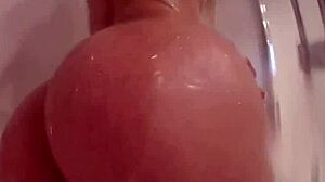 i watch tiny babe elsa jean finger her hairy pussy with small tits and blonde ass.