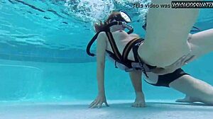 minnie manga takes dick underwater in hentai