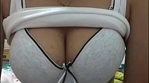 Big Tits Webcam Show