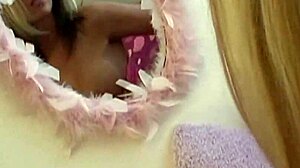 Starri Knight Subtly Fingers Her Smooth Shaved Pussy To Orgasm