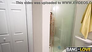 Ethan Seeks Justine Jakobs