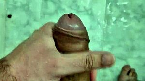 i masturbate in the shower