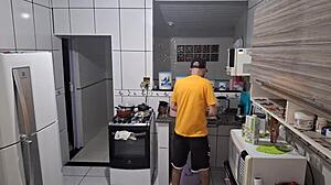 Meu Amigo Saiu Pra Trabalhar e Me Deixou Com Esposa Dele