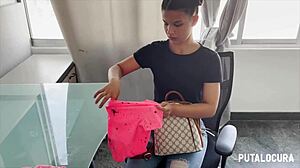 Putalocura - Brasileña de Culo Perfecto Traga Lefa de Torbe en Pillada con Wild Blowjob and Cowgirl