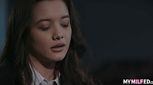 Is Alex De La Flor And Reagan Foxx's Kissing Bandit Just The Start