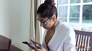 agedlove group activity with sam bourne and mature europeans