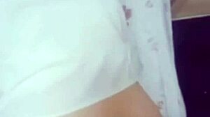 青藤妹妹-哄骗公交车认识的小姐姐带回家直接办了