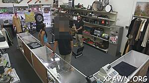 Amateur BJ video with a hot and nasty shop encounter
