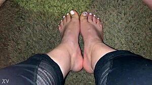 Ever craved a cumshot on hot Latina amateur feet?