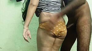 देसी गर्लफ्रेंड ब्वायफ्रेंड होटल सेक्स mms viral सेक्स video