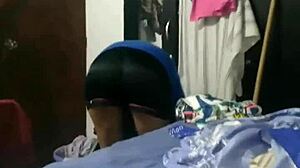 Sexo Real Con Mi Hermanastra Cuando Entra A Limpiar Mi Habitación