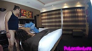 Se Da Sentones Hasta Venirse A Chorros