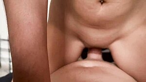 amateur girl sucks big cock