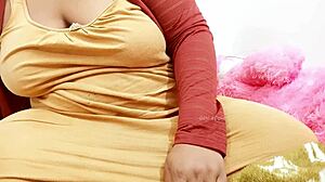 Indian Bengali bhabhi shows off sexy big tits