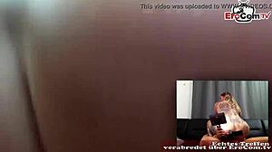 Curvy German Babe Fucks on Webcam