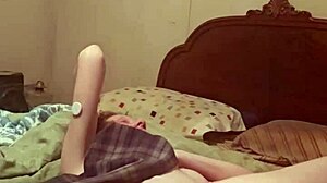 Amateur couple enjoys a hot missionary sex session