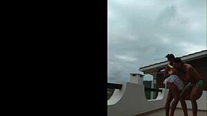 Eu E A Lunna Vaz Fomos Na Varanda Da Casa Onde Estava Tendo Uma Festa E Transamos Gostoso E A Festa Rolando.