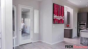 Tanned anal milf Anissa Kate gets cumshot