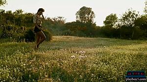 Anetta Keys Strips Boldly, Showing Shaved Pussy and Big Ass in Intense Solo Porn