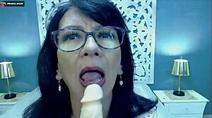 mature woman performs on webcam