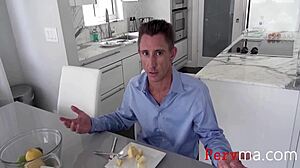 Hey, can you believe stepmom Olivia Blu sneaks a blow near hubby?