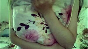 Beautiful Vietnamese Teen Spreads Her Pink Pussy On Webcam!