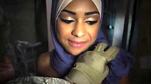 hey, is that sexy arab girl dropping booty 23km from the base for some hd sex?