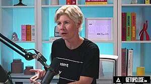 Up Close How Women Orgasm With Lulu Chu Hitachi Scene