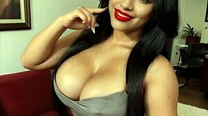 I love Veronica's big ass in lingerie