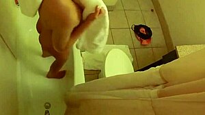 brett rossi boldly masturbates in the shower