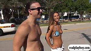 Hey, can you flash those nice tits for some quick cash?