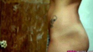 Oliver, Stop Jerking Off Over Your Stepsister!