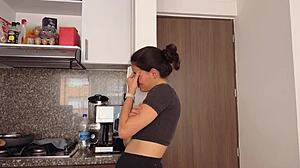 I’m the lover of my friend’s husband, so I comfort her with lesbian sex 😘