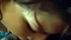 me calientan mucho sus ricas mamadas de mi esposa curvy.