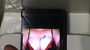 Texas Mature Receives Cumtribute from Big Cock Handjob in USA